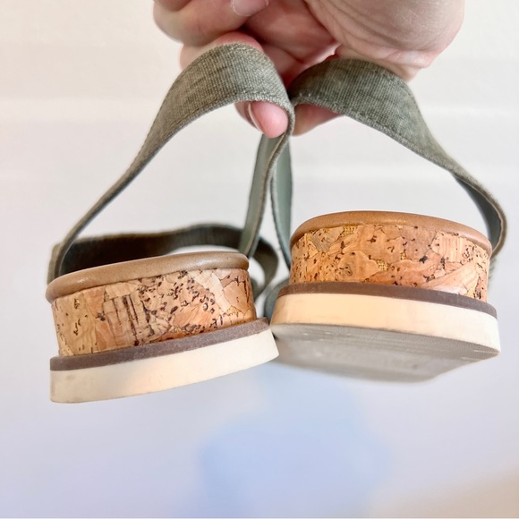 Seychelles Green Strappy Cork Platform Sandals 8M Slip-On Comfort Casual Summer - Picture 5 of 11